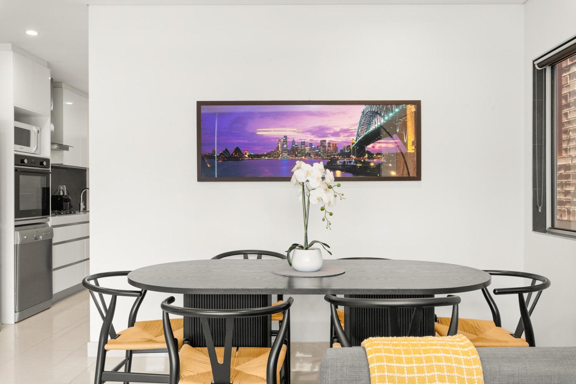 Stylish Spacious Modern 1 Bdr Balcony Bbq Aircon Lift *