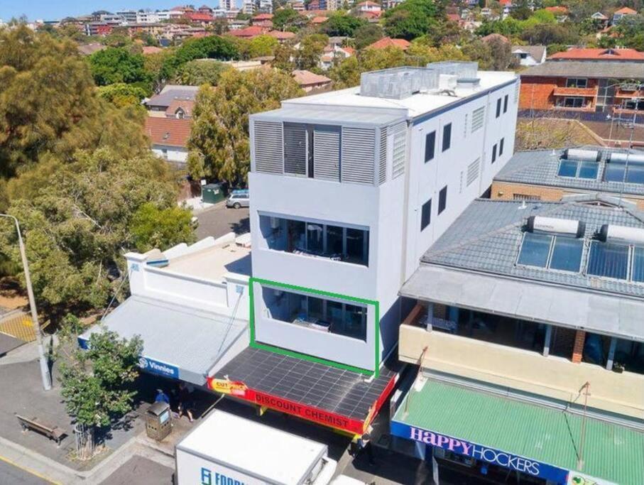 Apartment Stylish Spacious Modern 1 Bdr Balcony Bbq Aircon Lift Sydney
