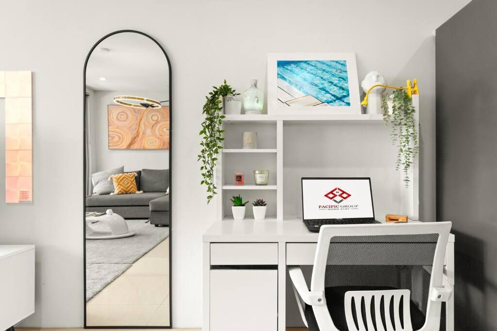 Stylish Spacious Modern 1 Bdr Balcony Bbq Aircon Lift Apartment Sydney